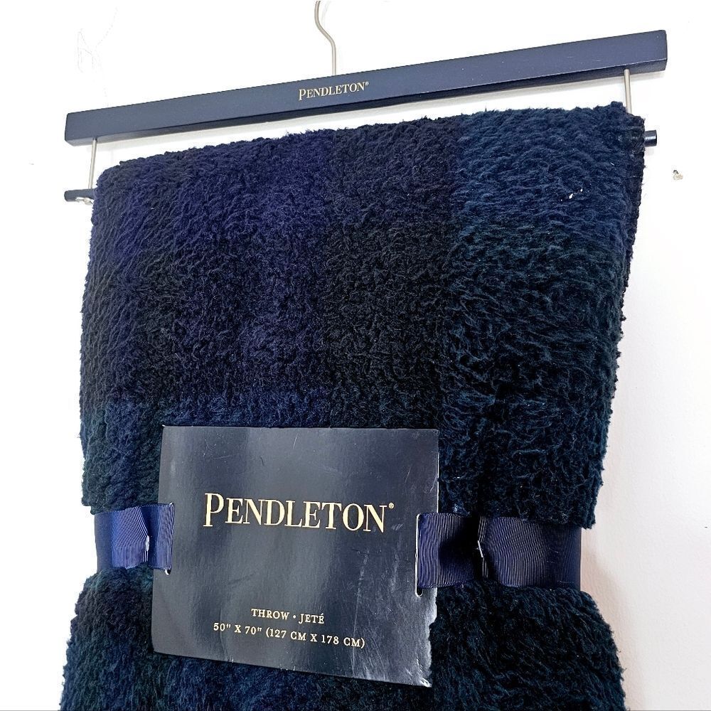 NWT Pendelton Plaid Throw Blanket Navy Green 50  x 70